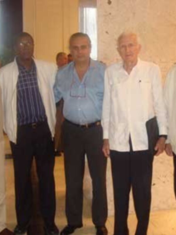 Sáez diseña los futuros convenios de colaboración con FIBA América y el baloncesto cubano