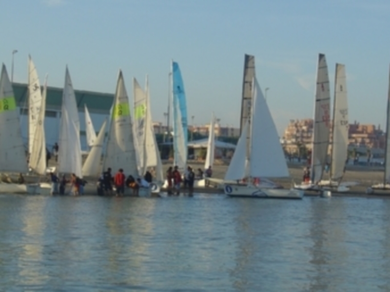 El XLIV Ascenso a vela del Guadalquivir, de Sanlúcar de Barrameda a Chipiona pasando por Sevilla