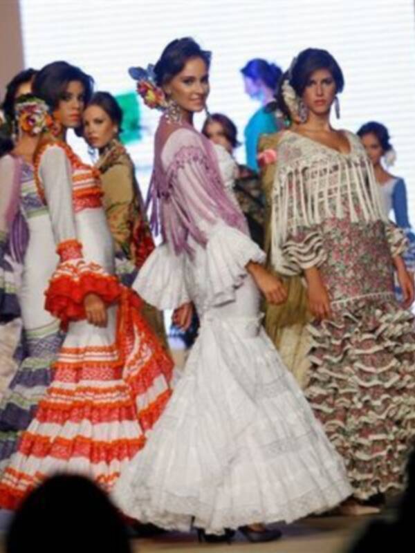 Pilar Vera abrio Simof con su coleccion 2010