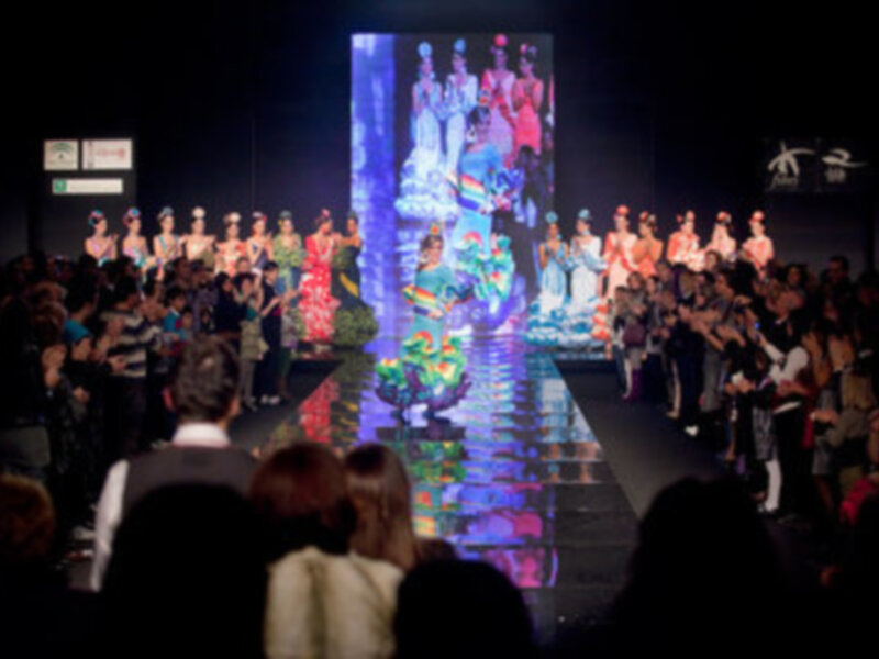 Mas de 50.000 visitaron SIMOF, Salon Internacional Moda Flamenca