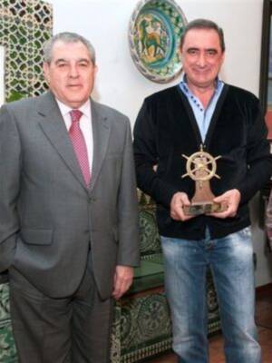 Carlos Herrera Crusset recibe el Timón de Oro, máximo galardón otorgado por FEAAV