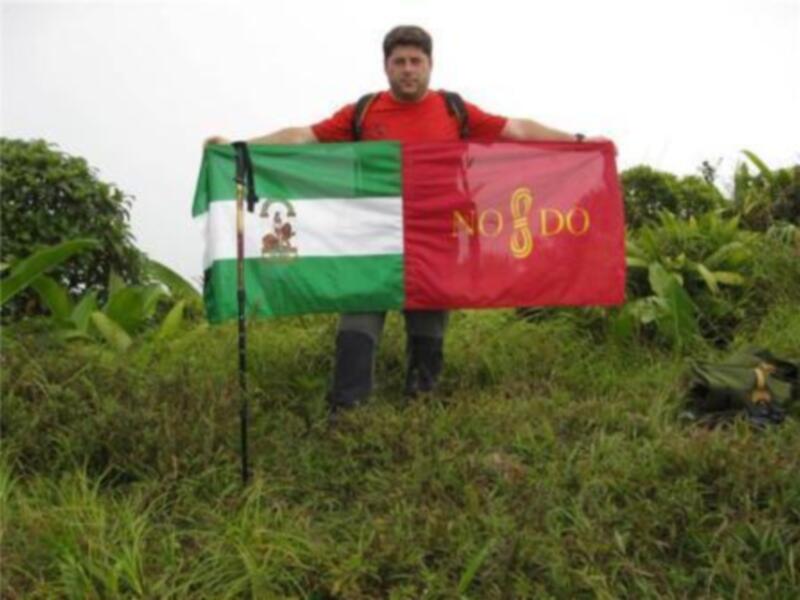 El alpinista y aventurero Huisa consigue sumar otra cumbre dentro de su ambicioso proyecto en América, el Monte Gimie de 950 m., el punto más alto de Santa Lucía