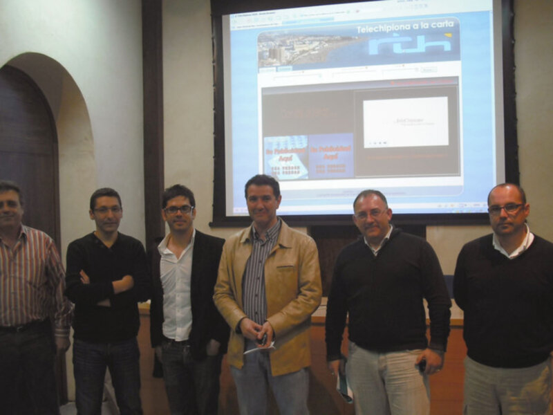 Comunicación y Nuevas Tecnologías presentan las webs de turismo y del ayuntamiento junto con la televisión a la carta(Chipiona) 