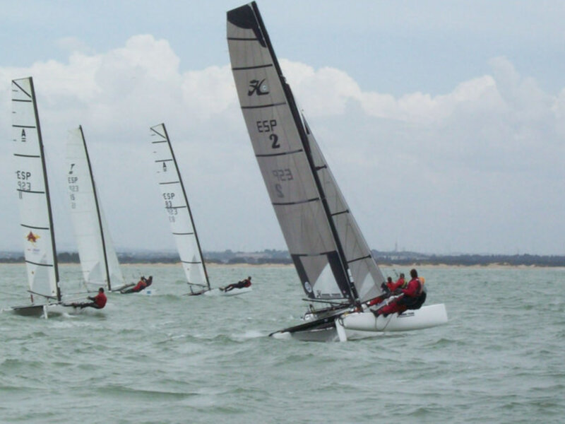 El chipionero Juan José Sola y su Clase A  se han adjudicado I Copa de Andalucía de Catamarán