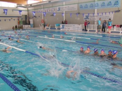 150 pre-benjamines han participado en la jornada de natación y convivencia organizada por Diputación en Rota  