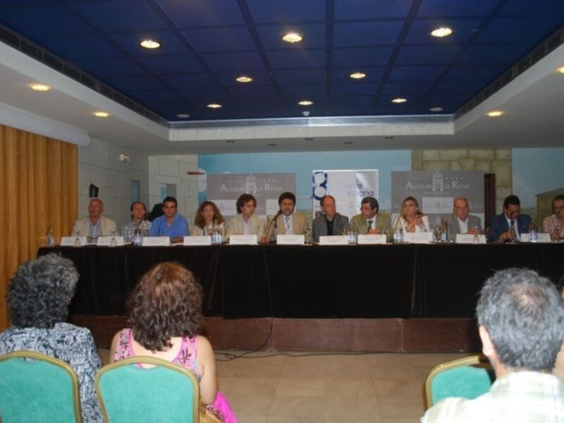El rector asegura que la riqueza y el progreso de un país se miden por la cultura de su gente