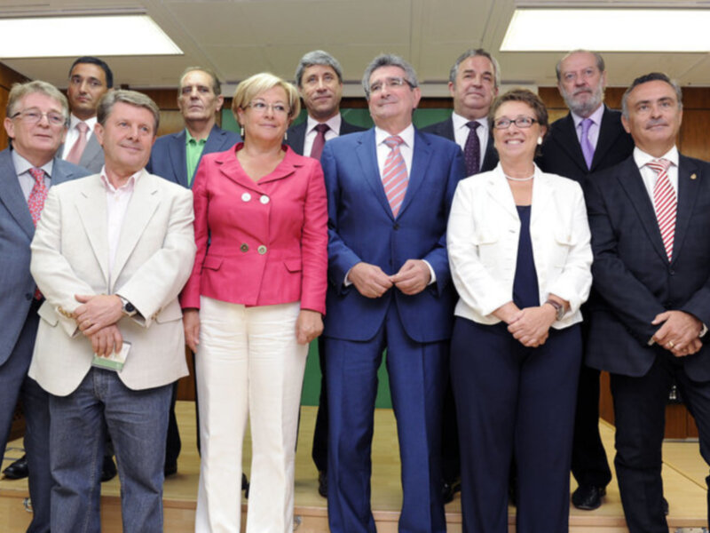 Junta y diputaciones renuevan el programa de fomento del empleo agrario