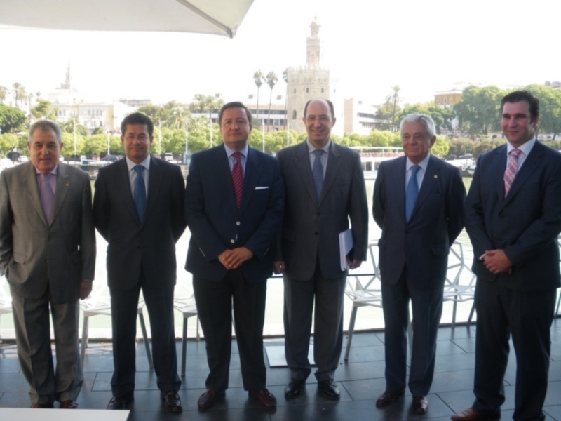 Manolo Macías asegura que la imagen de Sevilla es más buena que el negocio existente en materia de congresos