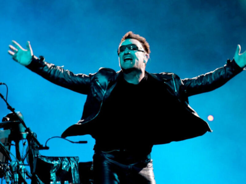 U2 se estrena en Sevilla con un lleno histórico de 80.000 seguidores