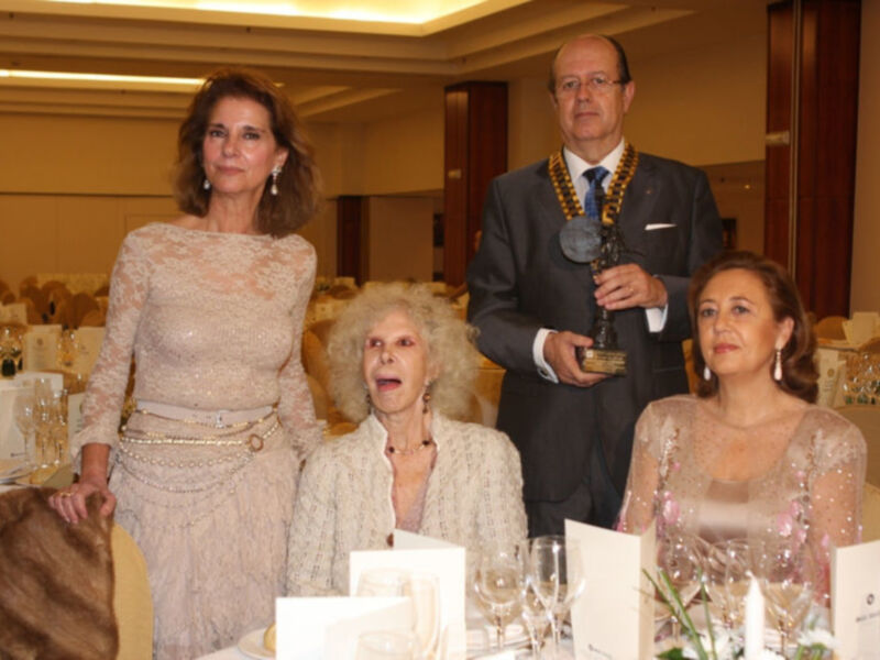 El Rotary Club de Sevilla, entregó el Premio Sevillana del Año 2010, a la Excma. Sra. Dª Isabel de León Borrero