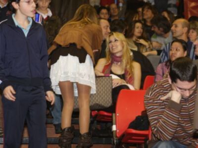 Carolina Cerezuela y su hija acompañaron a Carlos Moyá en su despedida en España del tenis