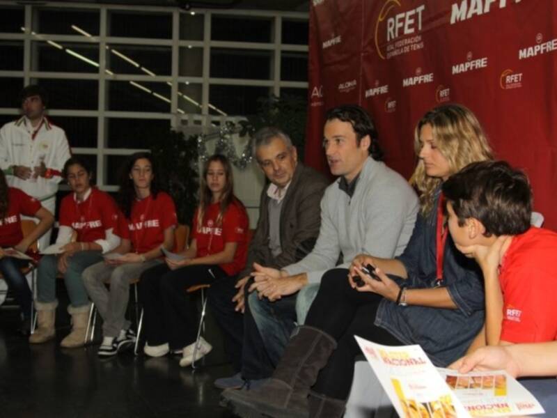 Carlos Moyá: "Ganar Roland Garros fue un sueño cumplido, pero mi mejor recuerdo es de la Copa Davis de Sevilla".