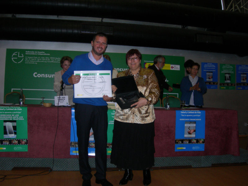 El centro de educación de adultosMardeleva gana de nuevo el premio convocado por el ministerio de Sanidad, Política social e Igualdad junto con la Federación de Usuarios y Consumidores Independientes