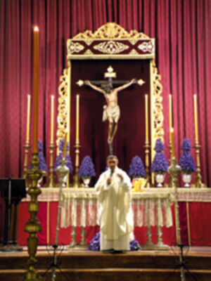 Galería del Altar de Quinario en Honor al Cristo de Burgo de la ciudad de Sevilla