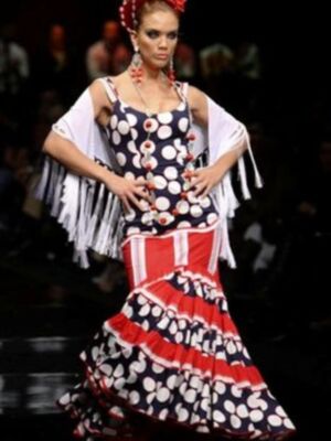 Beatriz Trapote regresa de Colombia y se estrena como modelo en Simof 2011