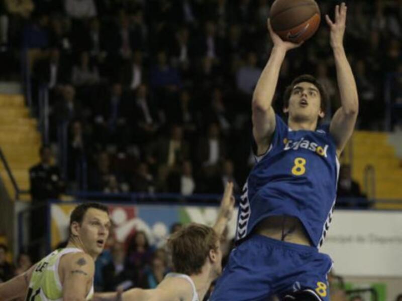 El Cajasol no decepciona y pone pie y medio en la 'Final Four' (67-49)