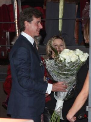 Los Alba apoyan a Cecilia Gómez la ex de Fran Rivera en Sevilla