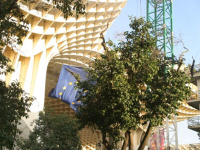 La Plaza de la Encarnación da paso a Metropol Parasol