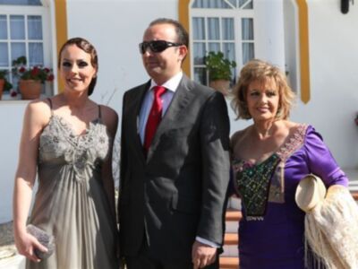 Rocío Carrasco con Fidel Albiac, espectacular en la boda de su prima Rosario