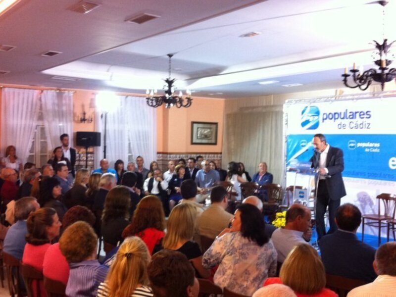 Miguel Arias, apoya la presentación de la candidatura de Antonio Peña(Chipiona)