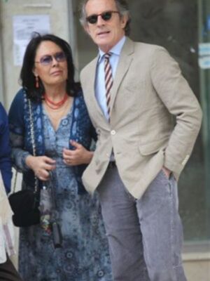 La Duquesa de Alba, con mantilla, madrina de la exhibición de enganches  