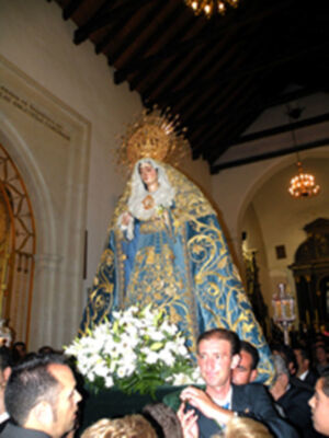 Solemne Procesión de subida de los titulares de la Hermandad de la Vera-cruz de Alcalá del Río (Sevilla)