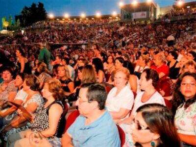 Isabel Pantoja, arrasa en Córdoba 