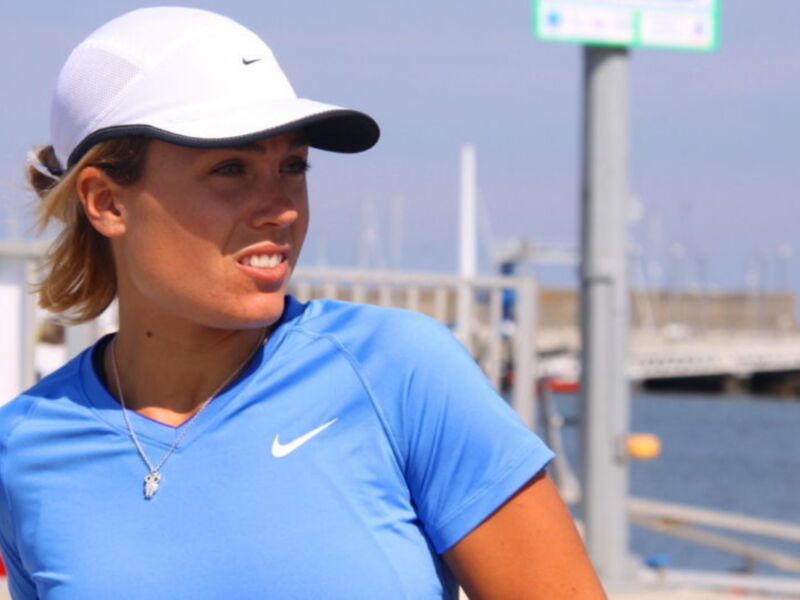 Blanca Manchón sigue firme como número 1 mundial del windsurf olímpico