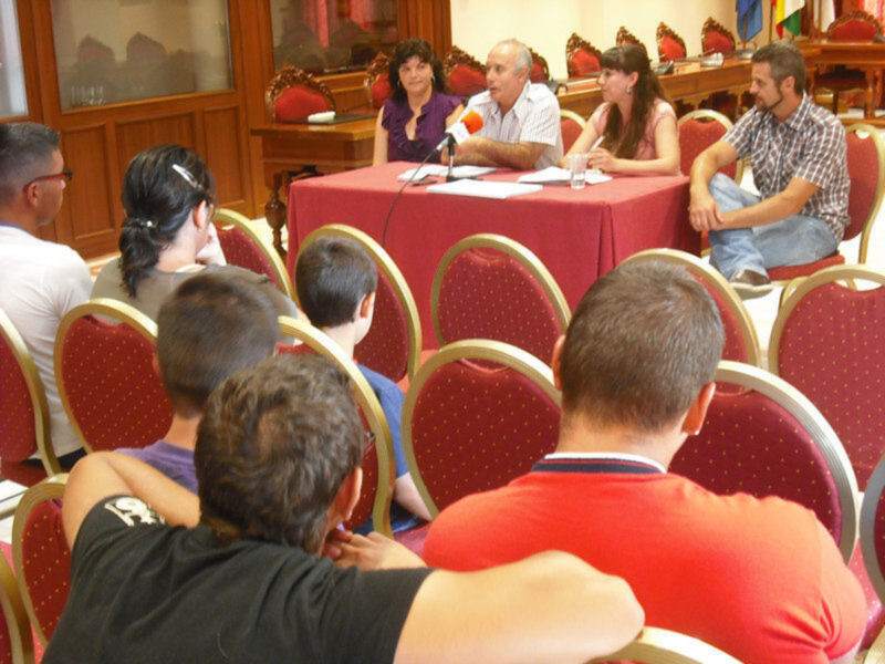 Finaliza el programa de cualificación profesional inicial de auxiliar de parques y jardines(Chipiona)