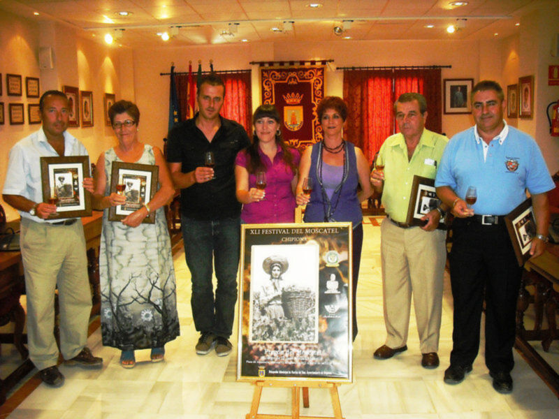 Una foto de la vendimia en los años setenta anuncia el cuadragésimo primer Festival del Moscatel en Chipiona