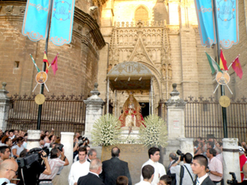 Procesión de la Virgen de los Reyes, Patrona de la archidiócesis de la Capital Hispalense