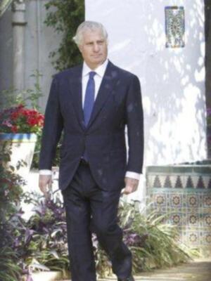 La Duquesa De Alba  se casa 5 octubre  a la una de la tarde 