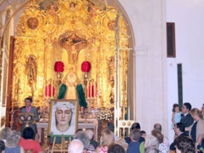 La Antigua Hermandad de la Vera-cruz de Alcalá del Río, presento el cartel del XL Aniversario de la Coronación Canónica de la Stma. Virgen de las Angustias Coronada de Alcalá del Río.