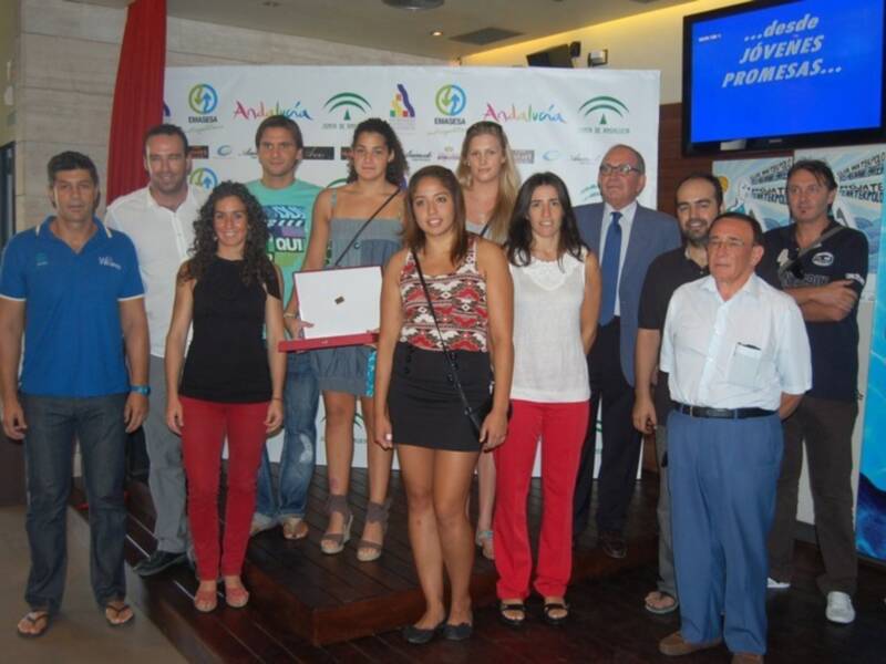 El waterpolo nazareno de elite levanta el telón oficial al curso 2011/2012