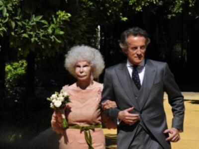 Fotografías de la Duquesa de Alba y Alfonso Díez recién casados