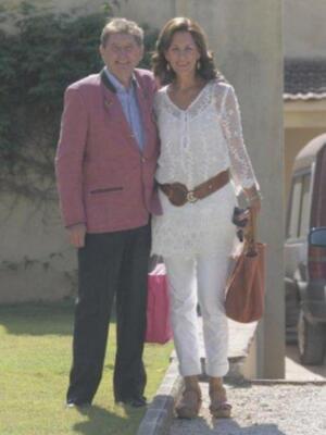 El emotivo reencuentro de los duques de Alba y su madrina Carmen Tello tras la boda