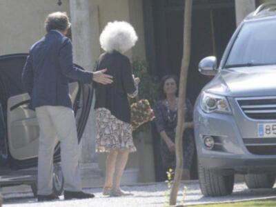 El emotivo reencuentro de los duques de Alba y su madrina Carmen Tello tras la boda