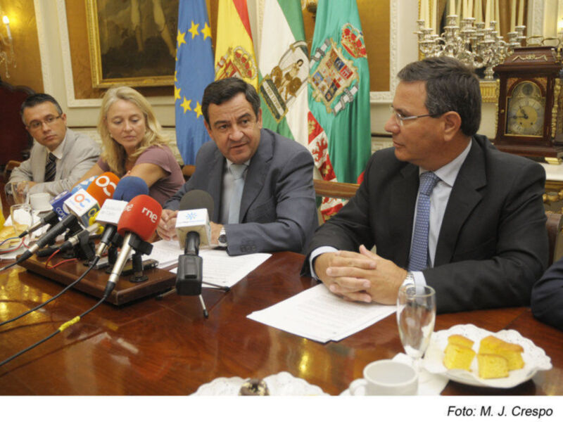 La Junta y el Gobierno central adeudan 33 millones de euros a Diputación de Cádiz