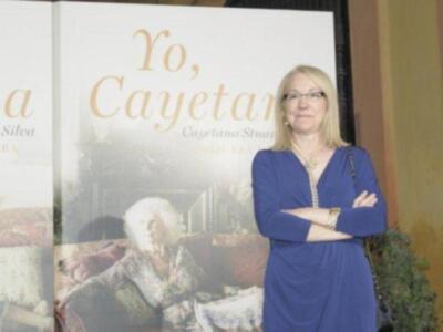 La duquesa de Alba sufre una caída en su palacio y tiene que  guardar reposo por una fisura en la pelvis y suspende la luna de miel a Tailandia