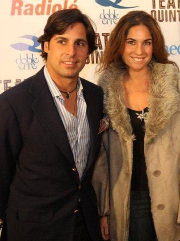 Francisco Rivera, con su novia Lourdes, feliz por la paternidad y la boda de su hermano pequeño