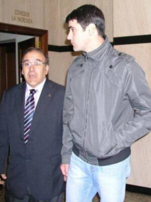Jesulín de Ubrique, improvisado y risueño fotógrafo, homenajeado en Coria (Cáceres) por los mayorales y trabajadores del campo bravo