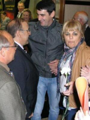 Jesulín de Ubrique, improvisado y risueño fotógrafo, homenajeado en Coria (Cáceres) por los mayorales y trabajadores del campo bravo