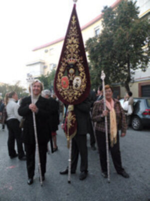 Pio XII y Begoña con la fe de la Milagrosa Sevillana.