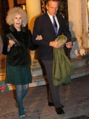 Los Duques de alba en el teatro para ver a Ana Belén