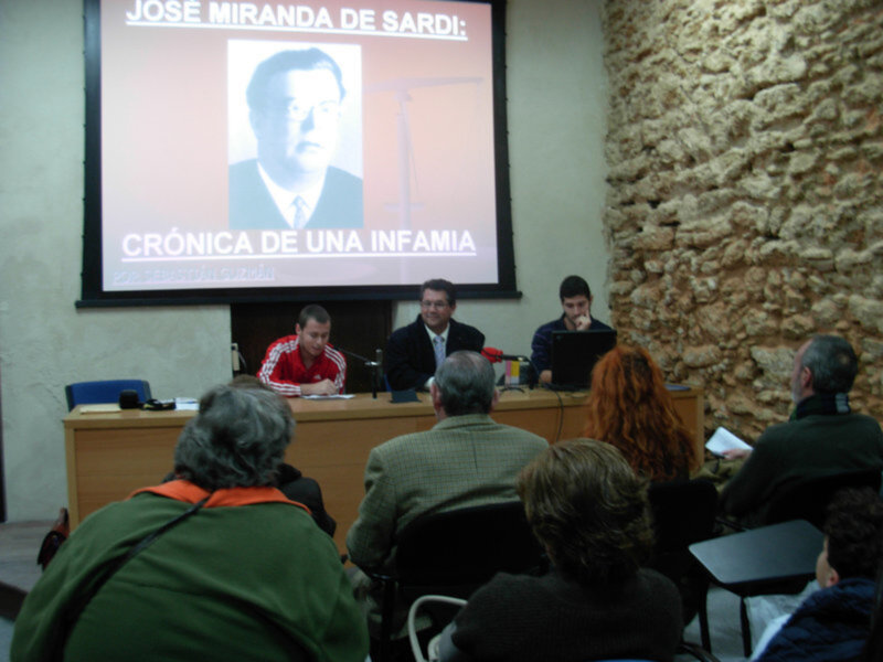 Concurrida y emotiva conferencia del historiador Sebastián Guzmán sobre la figura del poeta Miranda de Sardi.(Chipiona)