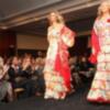 La duquesa de Alba, incansable, presidió desfile de trajes de flamenca a beneficio de nuevo futuro en Sevilla