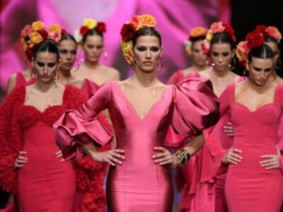 Vicky Berrocal reúne a sus amigos para presentar su nueva colección de flamenca