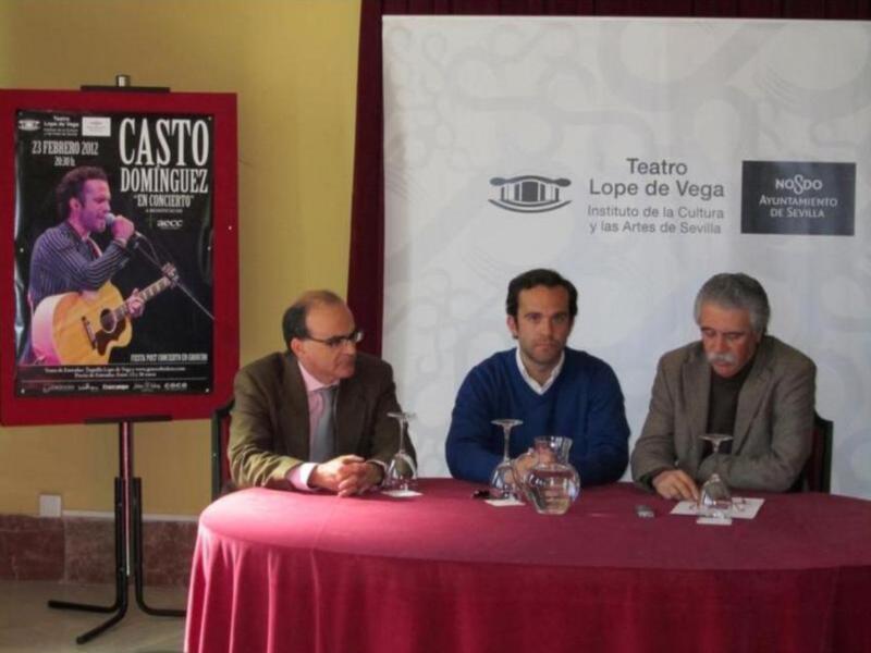 Casto Domínguez en concierto a beneficio de la asociación española contra el cáncer