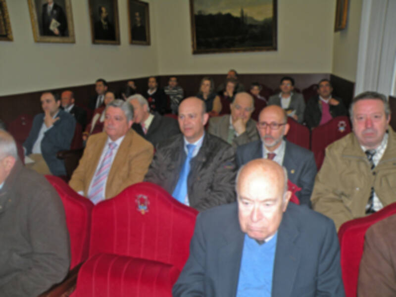 Mesa Redonda, sobre los Orígenes y Evolución de las Procesiones del Santo Entierro