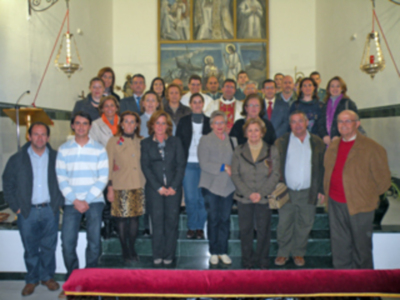 En la Parroquia de San Pio X  de Viar, perteneciente a la pedanía de Alcalá del Río,  se confirmaron espiritualmente varios agentes de la guardia civil.